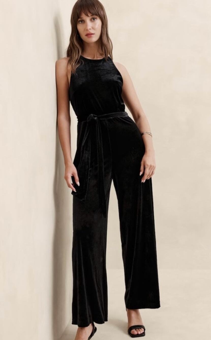 NWT Banana Republic Black Velvet Wide Leg Jumpsuit Size Medium Velour Dressy